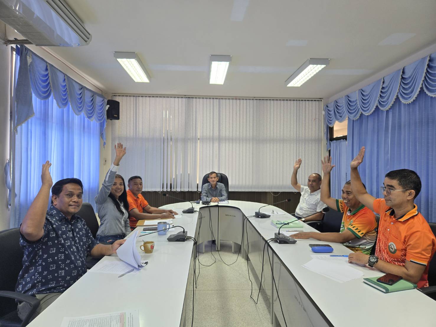 งานกองคลัง อบต.วังประจัน จัดประชุมทบทวนหลักเกณฑ์เบิกจ่ายค่าตอบแทนจัดซื้อจัดจ้างภาครัฐให้เหมาะสม